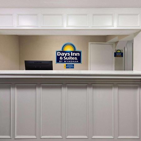 Days Inn & Suites By Wyndham Vicksburg Exterior foto