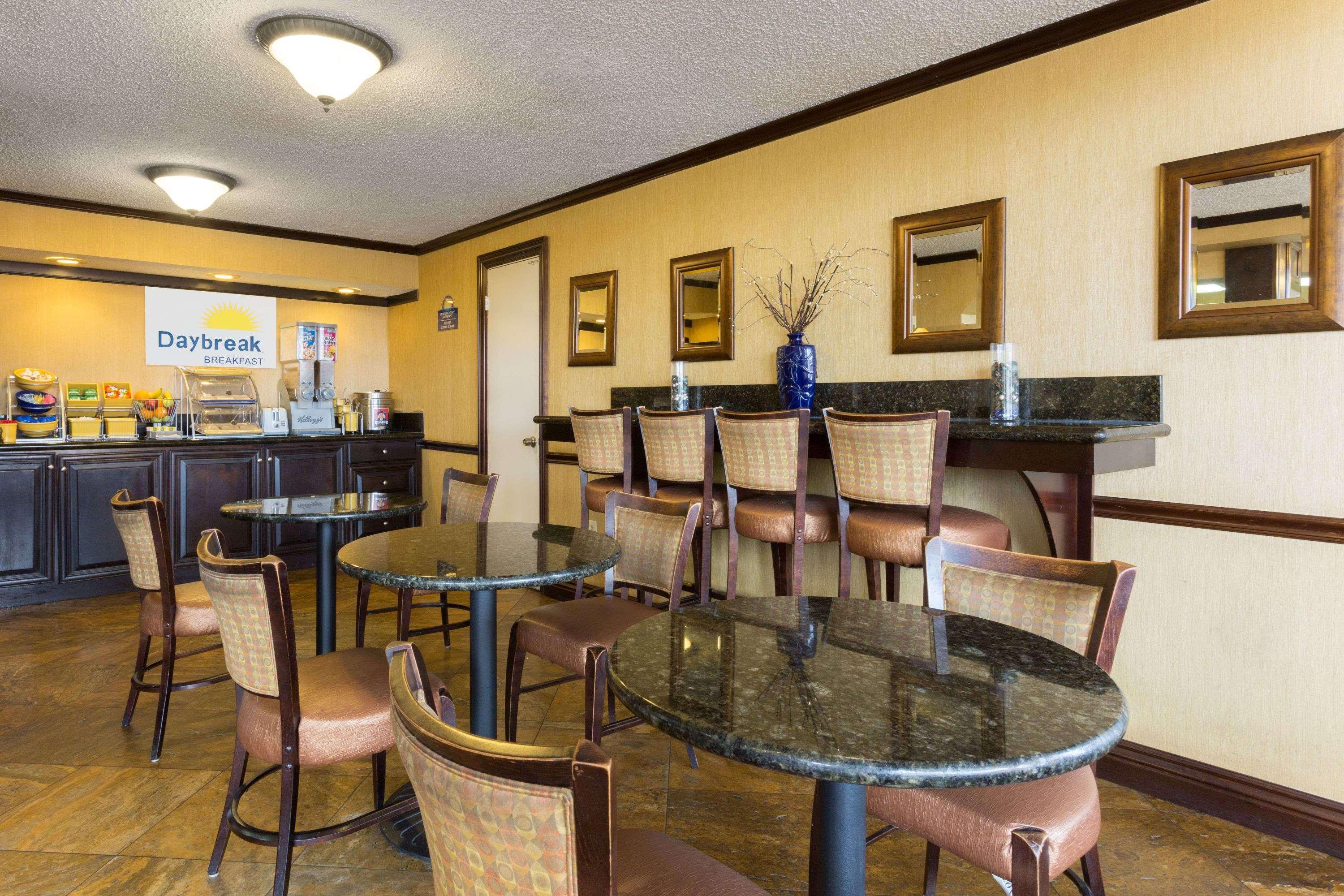 Days Inn & Suites By Wyndham Vicksburg Exterior foto