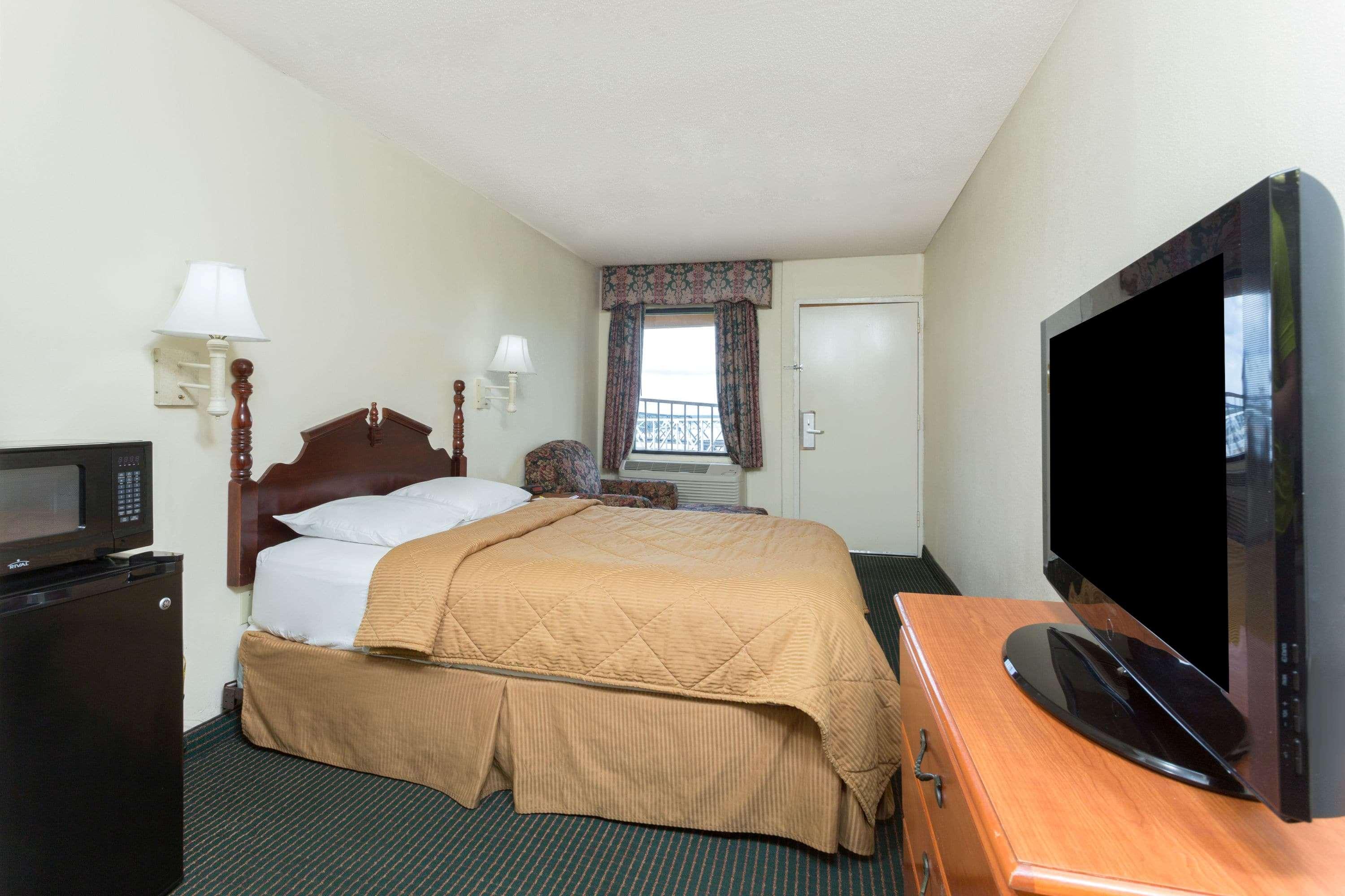 Days Inn & Suites By Wyndham Vicksburg Exterior foto