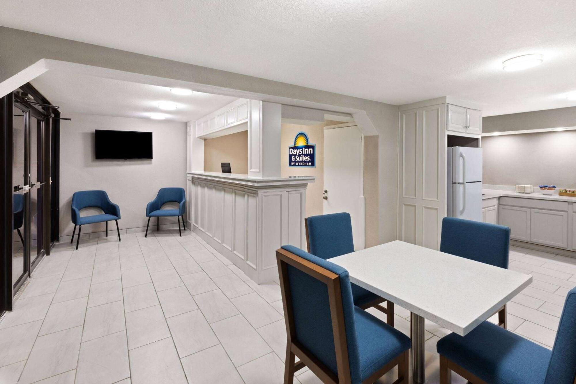 Days Inn & Suites By Wyndham Vicksburg Exterior foto